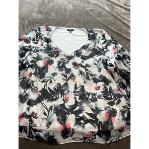 Lane Bryant Blouse Women 26/28‎ Plus White Floral 3/4 Sleeve V-Neck Lined Casual